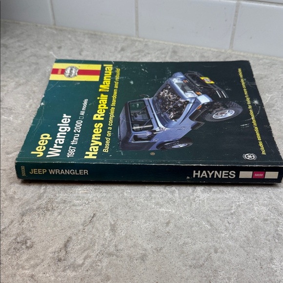 Vintage Haynes Repair Manual for Jeep Wrangler (1987-2000) Paperback manual - Picture 3 of 12